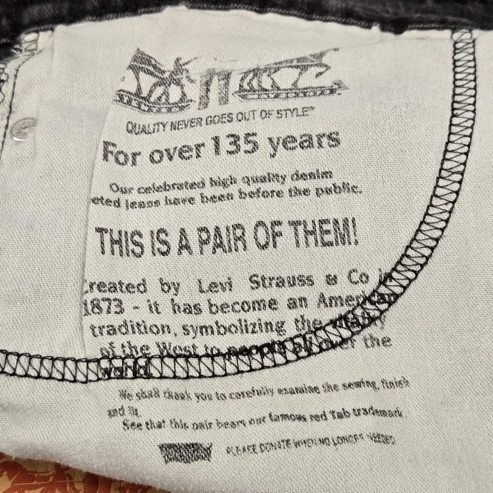 Levis *please carefully